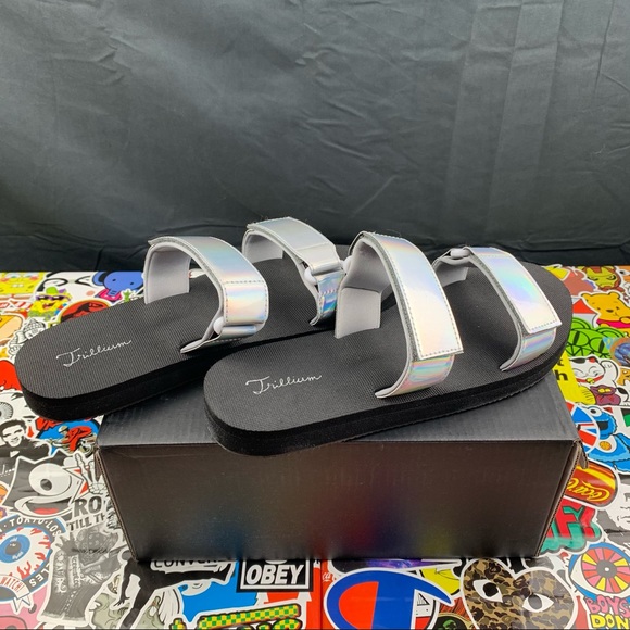 Trillium Iridescent Adjustable Sandals Var. Sizes - Picture 2 of 10